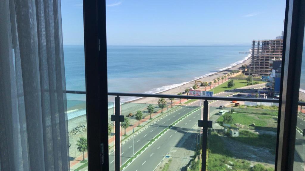 Hotel Zeyton Batumi Exterior foto