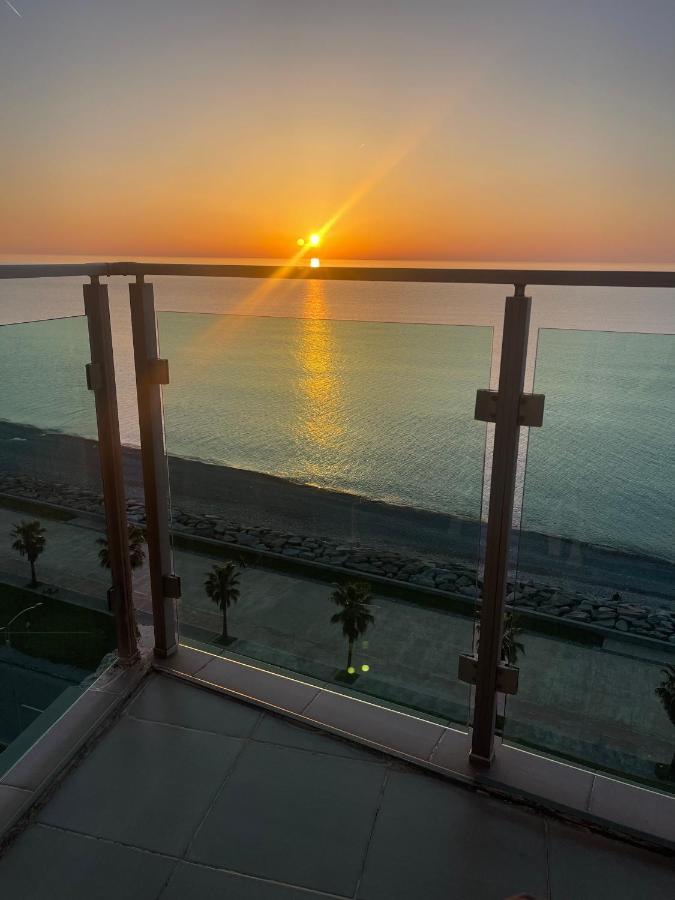 Hotel Zeyton Batumi Exterior foto